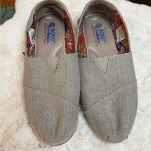 Skechers Bobs Memory Foam wedge espadrilles in Taupe